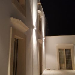 Illuminazione esterna a led - Masseria in Salento con Studio Iaquinta Architetti.