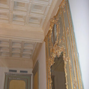 Decorazioni restaurate nell'appartamento al piano nobile.